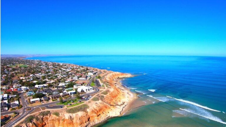 Global Property Insights: Exploring the World of International Real Estate Listings